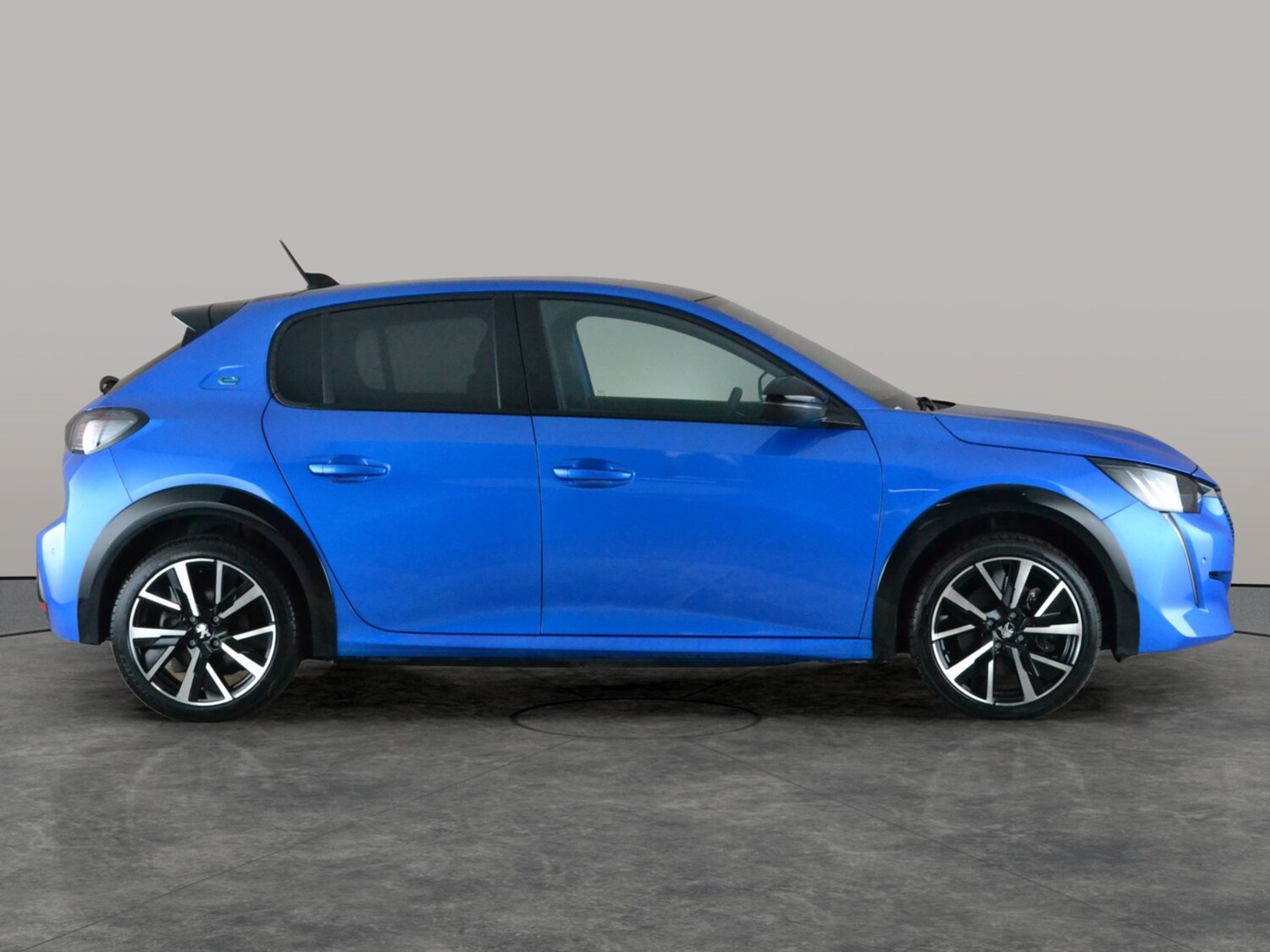 Used Peugeot 208 2023 for sale - 77829752: Photo 9