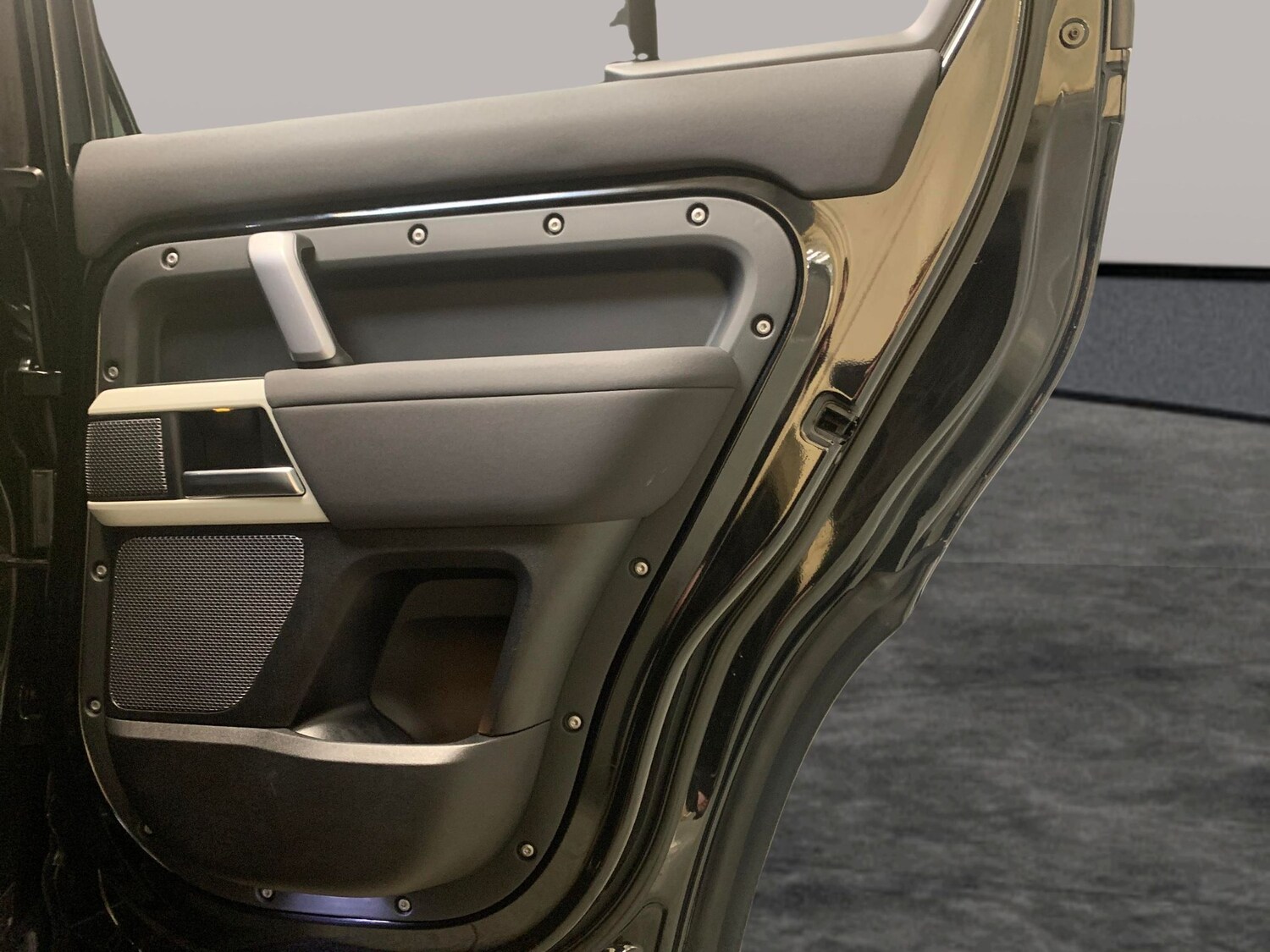 Used Land Rover Defender 2022 for sale - 77888153: Photo 35