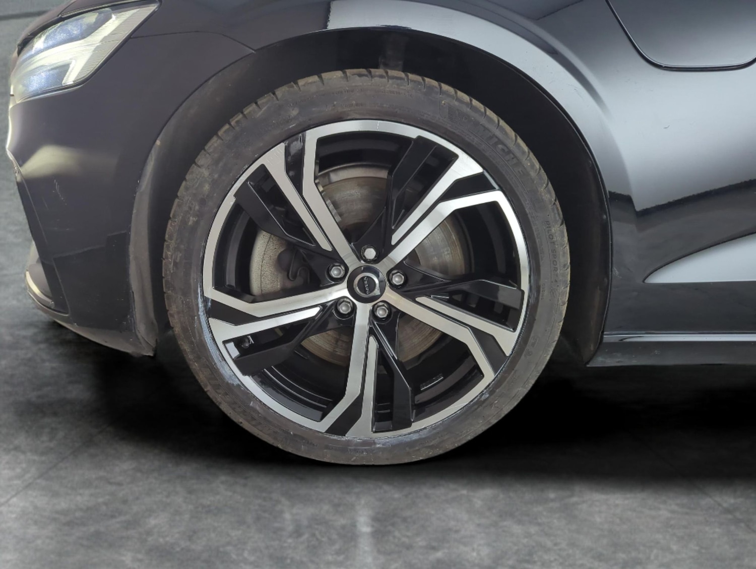 Used Volvo V60 2023 for sale - 77128012: Photo 27