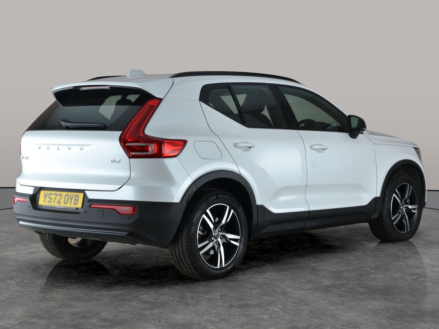 Used Volvo XC40 2023 for sale - 77505437: Photo 8