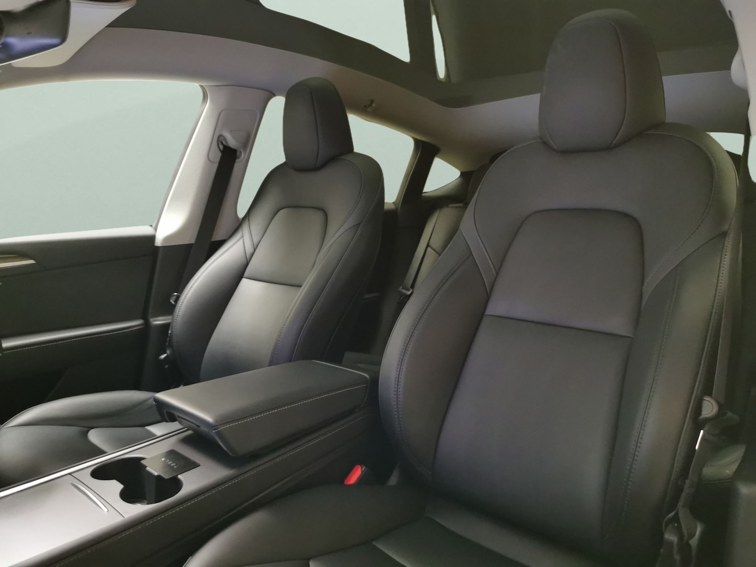 Used Tesla Model Y 2023 for sale - 77196209: Photo 8