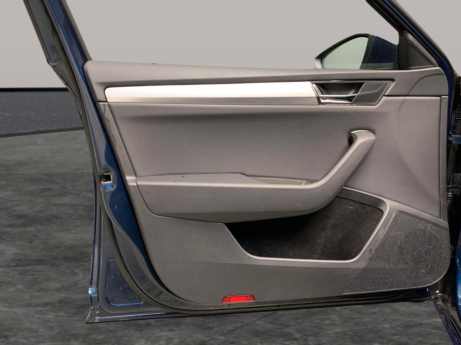 Used Skoda Superb for sale - 77364870: Photo 27