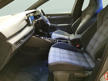 Used Volkswagen Golf 2022 for sale - 76507970: Photo