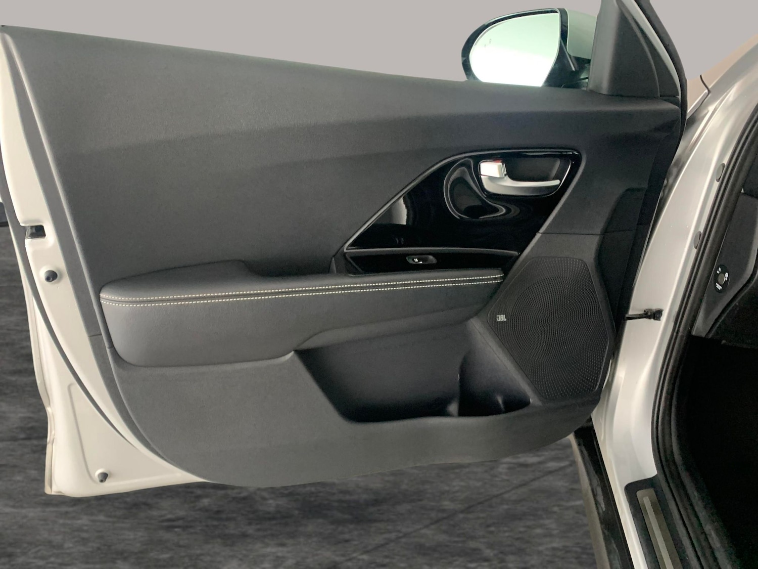 Used Kia Niro 2021 for sale - 76935176: Photo 36