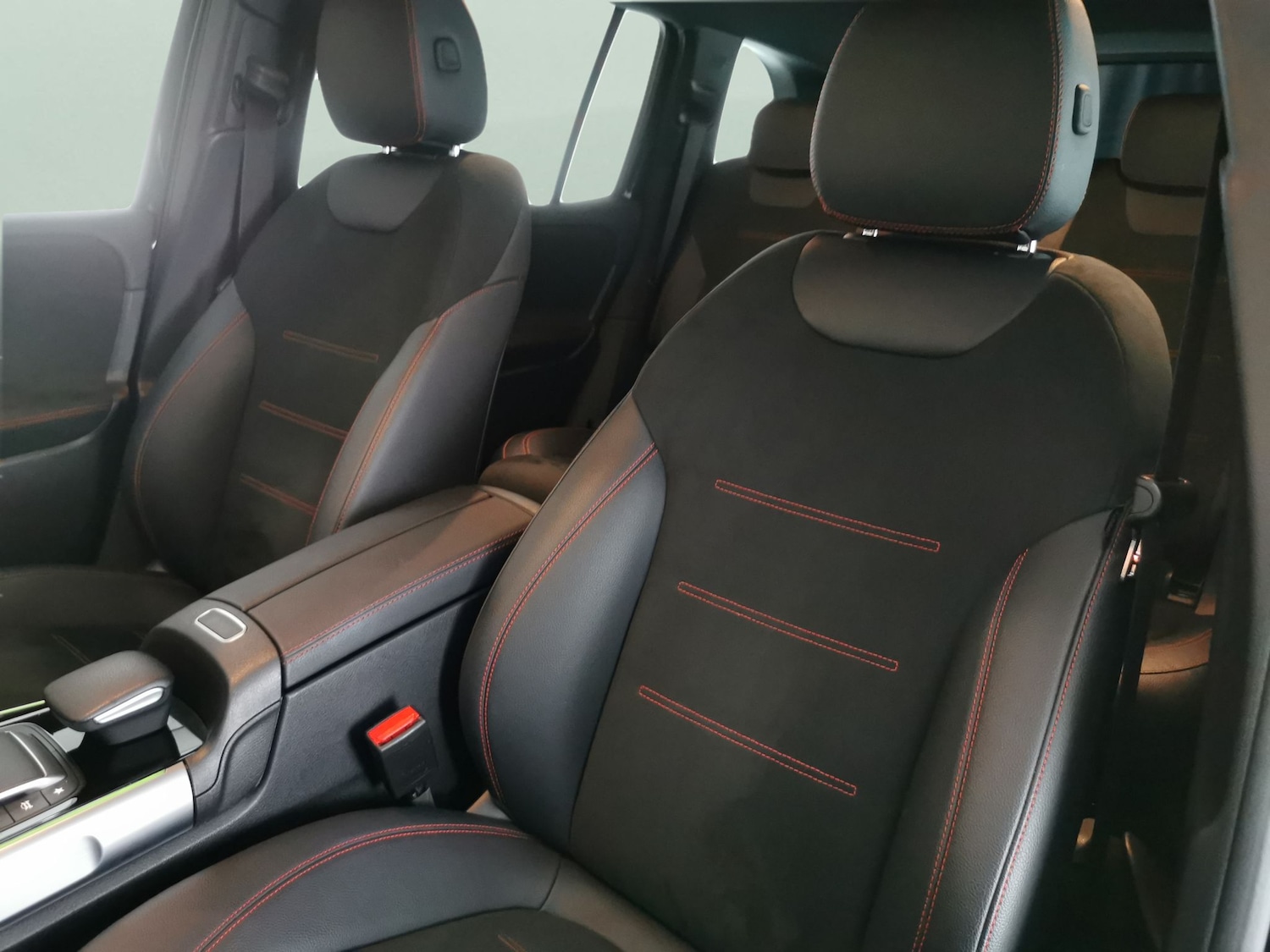 Used Mercedes-Benz EQB 2023 for sale - 77636442: Photo 14