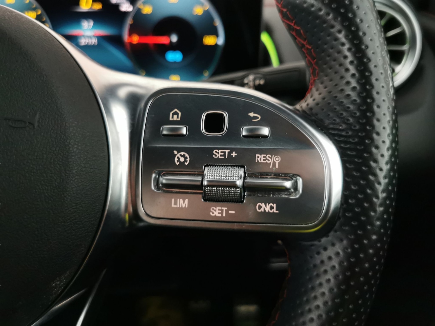 Used Mercedes-Benz EQB 2023 for sale - 77636442: Photo 22