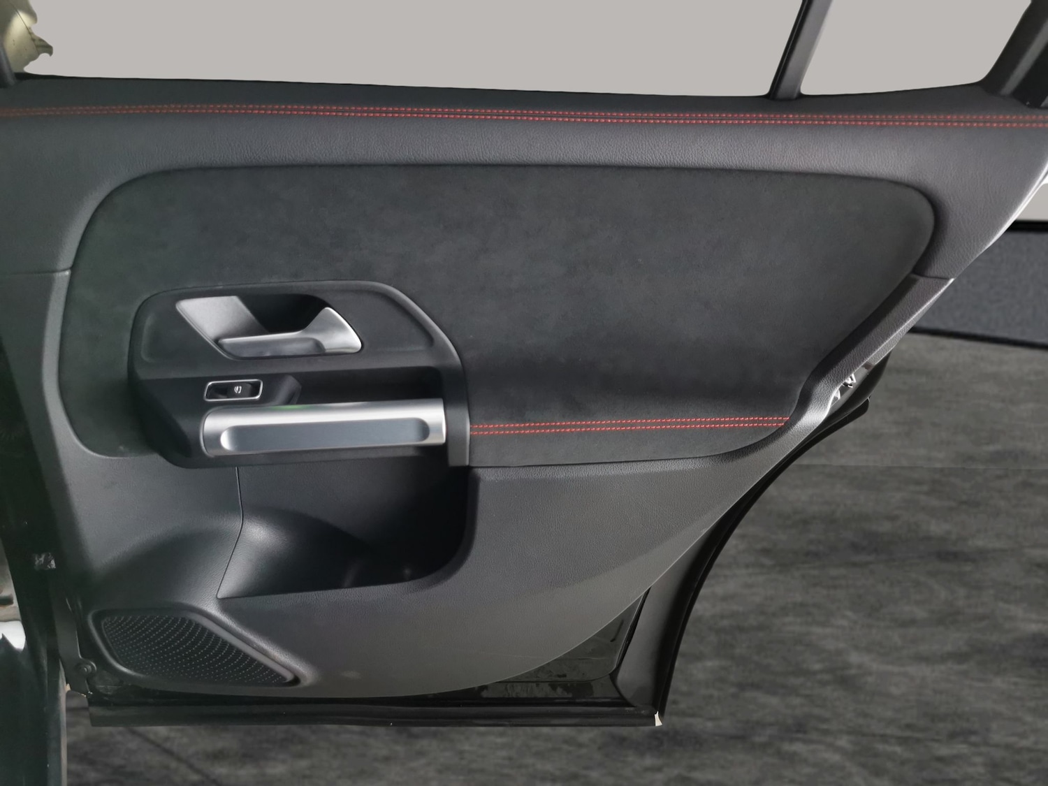 Used Mercedes-Benz EQB 2023 for sale - 77636442: Photo 31