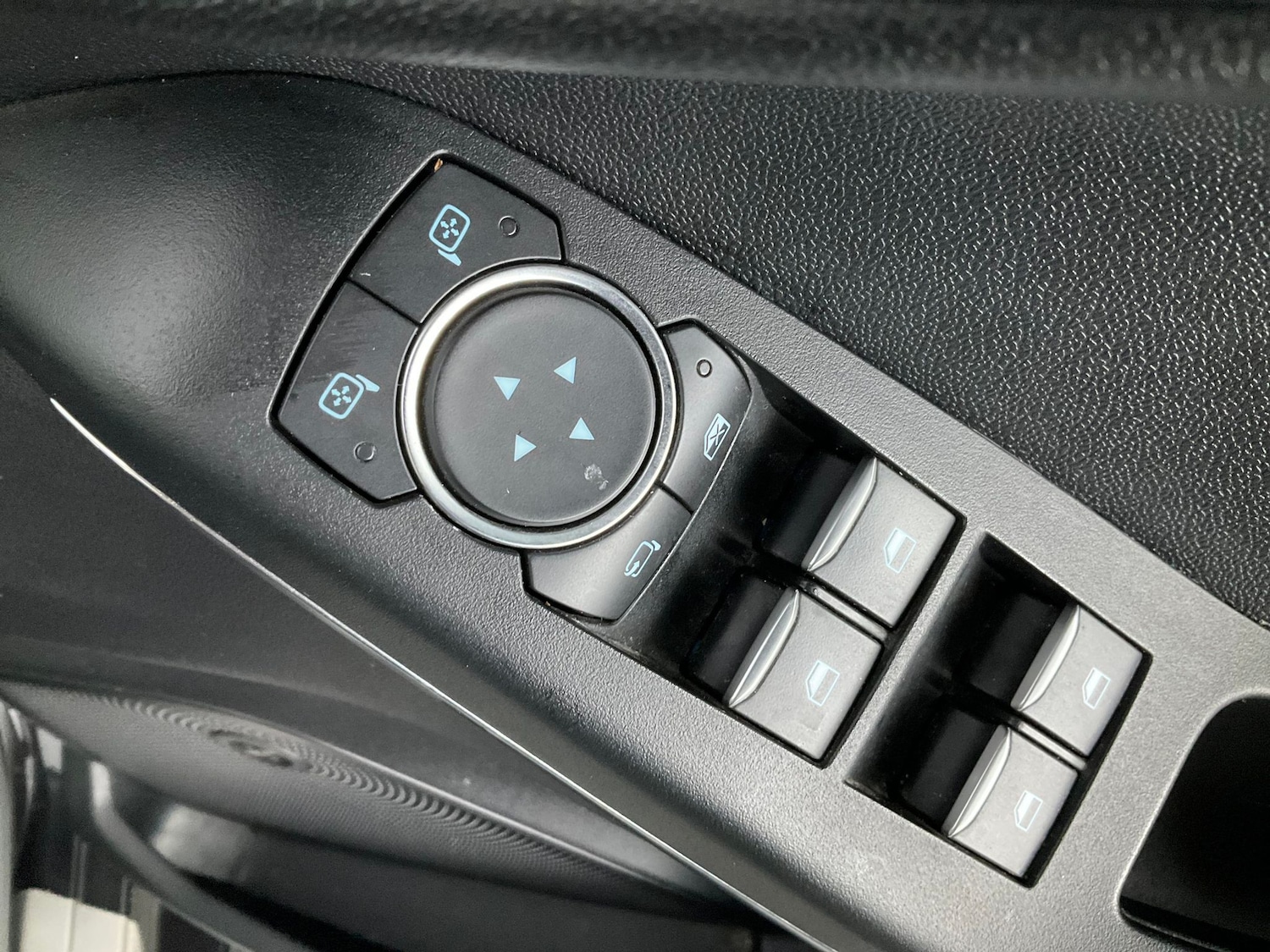 Used Ford Fiesta 2020 for sale - 76717803: Photo 15