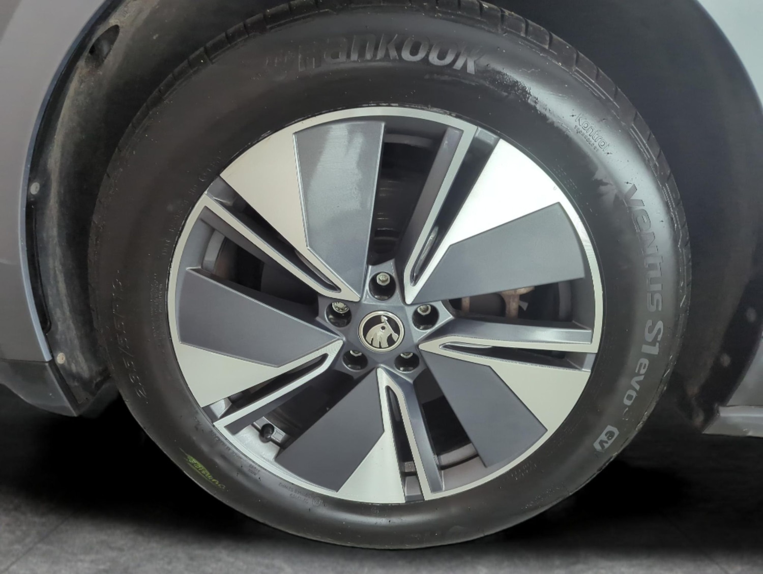 Used Skoda Enyaq 2023 for sale - 77367456: Photo 32