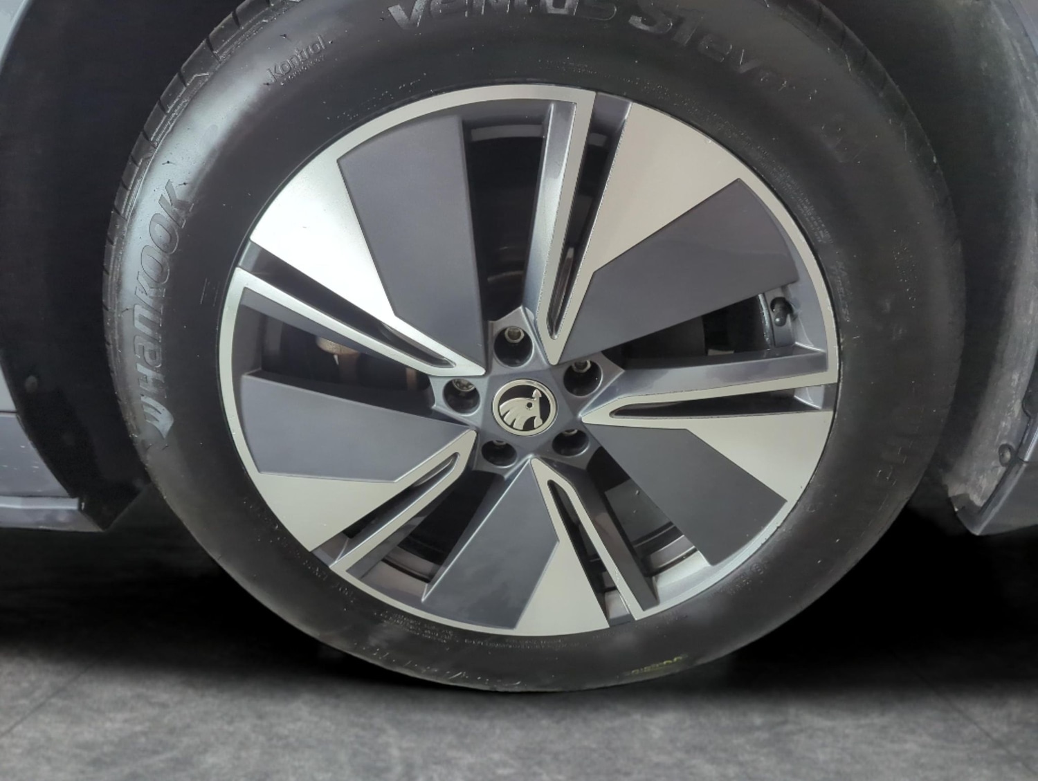 Used Skoda Enyaq 2023 for sale - 77367456: Photo 33