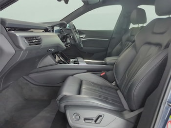 Used Audi e-tron 2023 for sale - 77490518: Photo