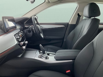 Used BMW 5 Series 2022 for sale - 75568601: Photo
