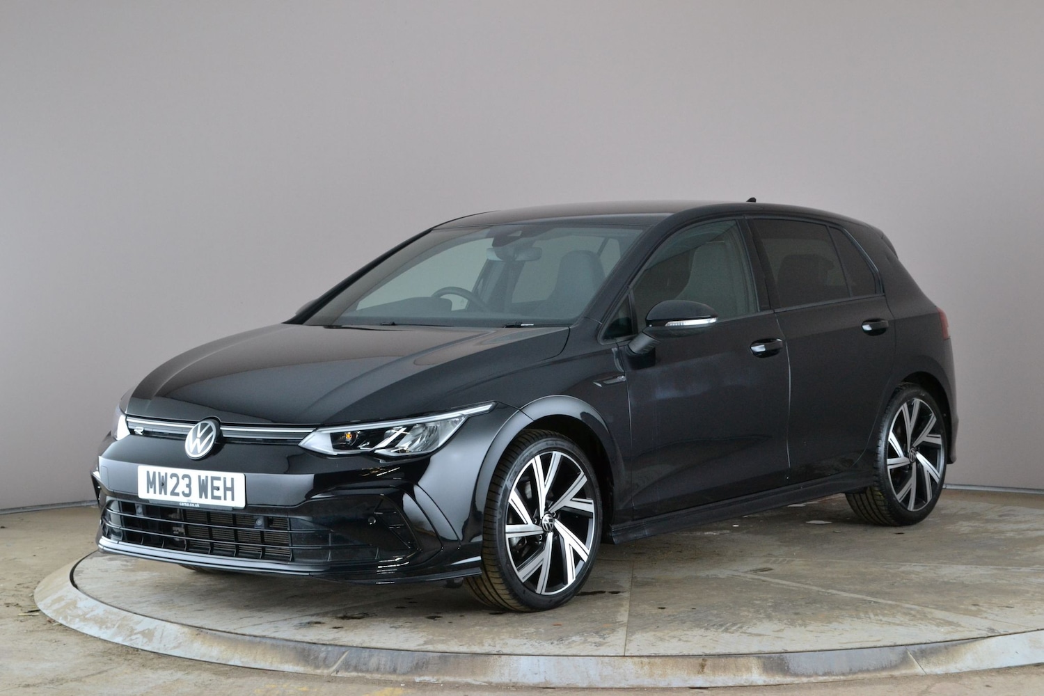 Used Volkswagen Golf 2023 for sale - 78212290: Photo 1