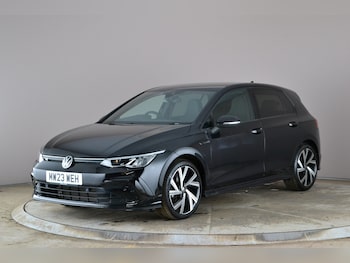Used Volkswagen Golf 2023 for sale - 78212290: Photo