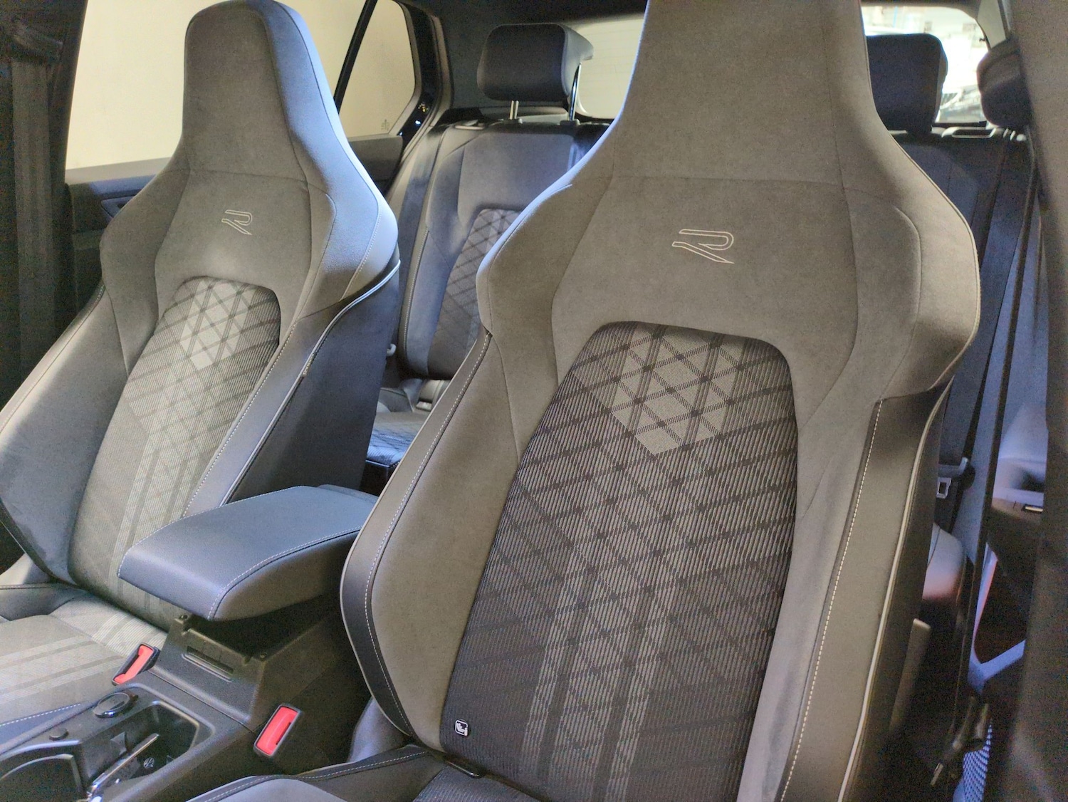 Used Volkswagen Golf 2023 for sale - 78212290: Photo 24