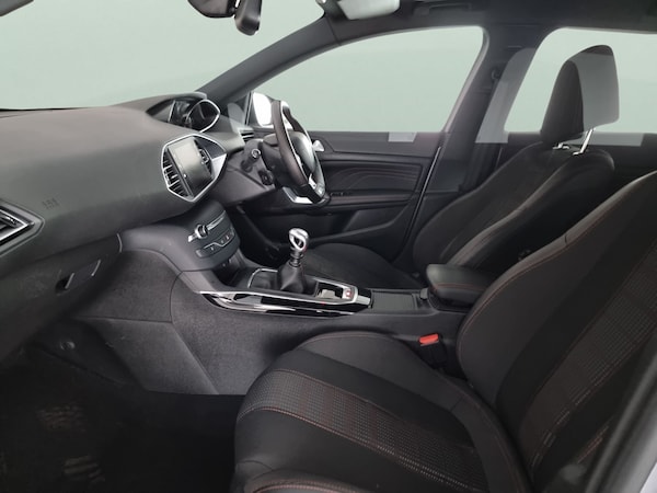 Used Peugeot 308 2019 for sale - 76204959: Photo 5