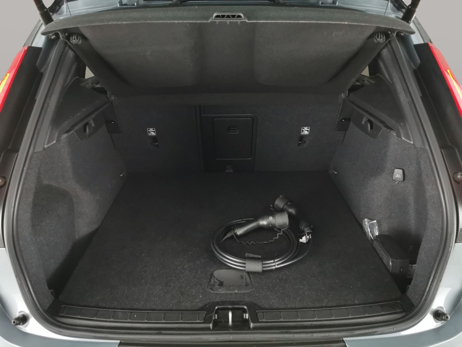 Used Volvo XC40 2021 for sale - 76788693: Photo 32