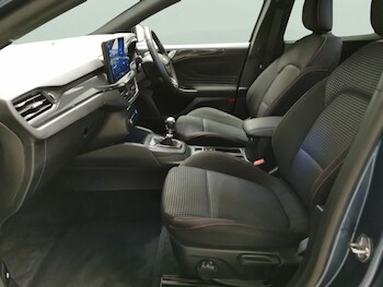 Used Ford Focus 2023 for sale - 76542556: Photo