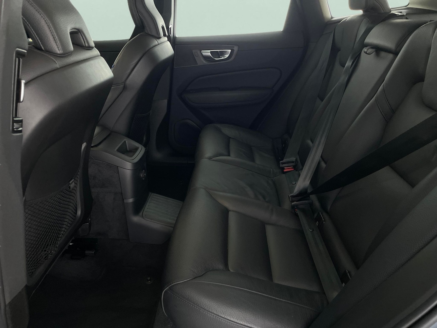 Used Volvo XC60 2022 for sale - 78001057: Photo 35