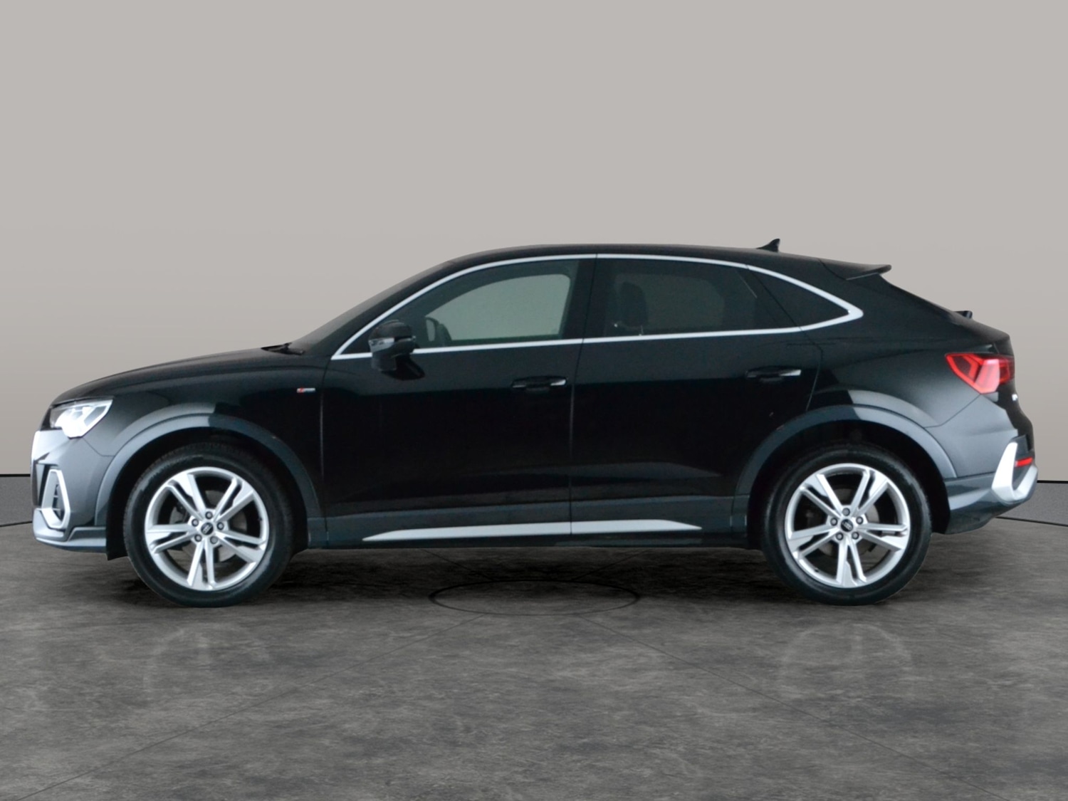 Used Audi Q3 2022 for sale - 77760368: Photo 13