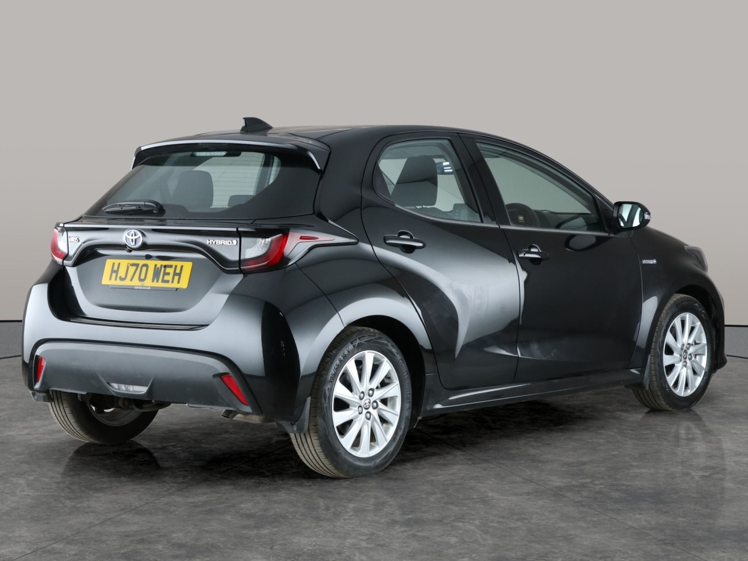 Used Toyota Yaris 2020 for sale - 76758149: Photo 10