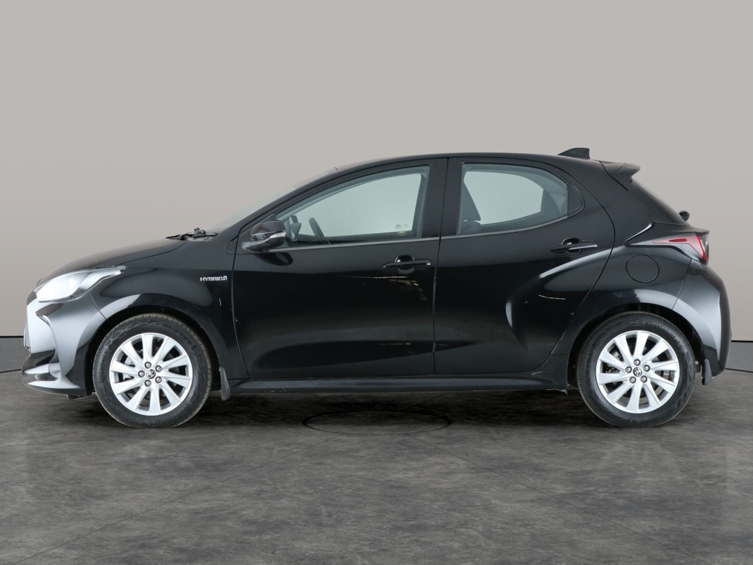 Used Toyota Yaris 2020 for sale - 76758149: Photo 13