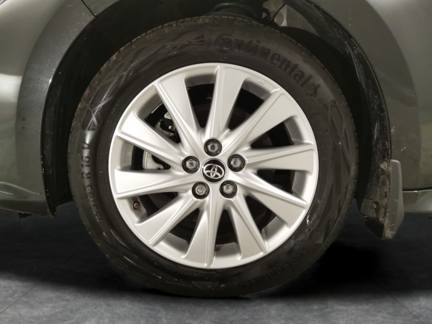 Used Toyota Yaris 2020 for sale - 76758149: Photo 19