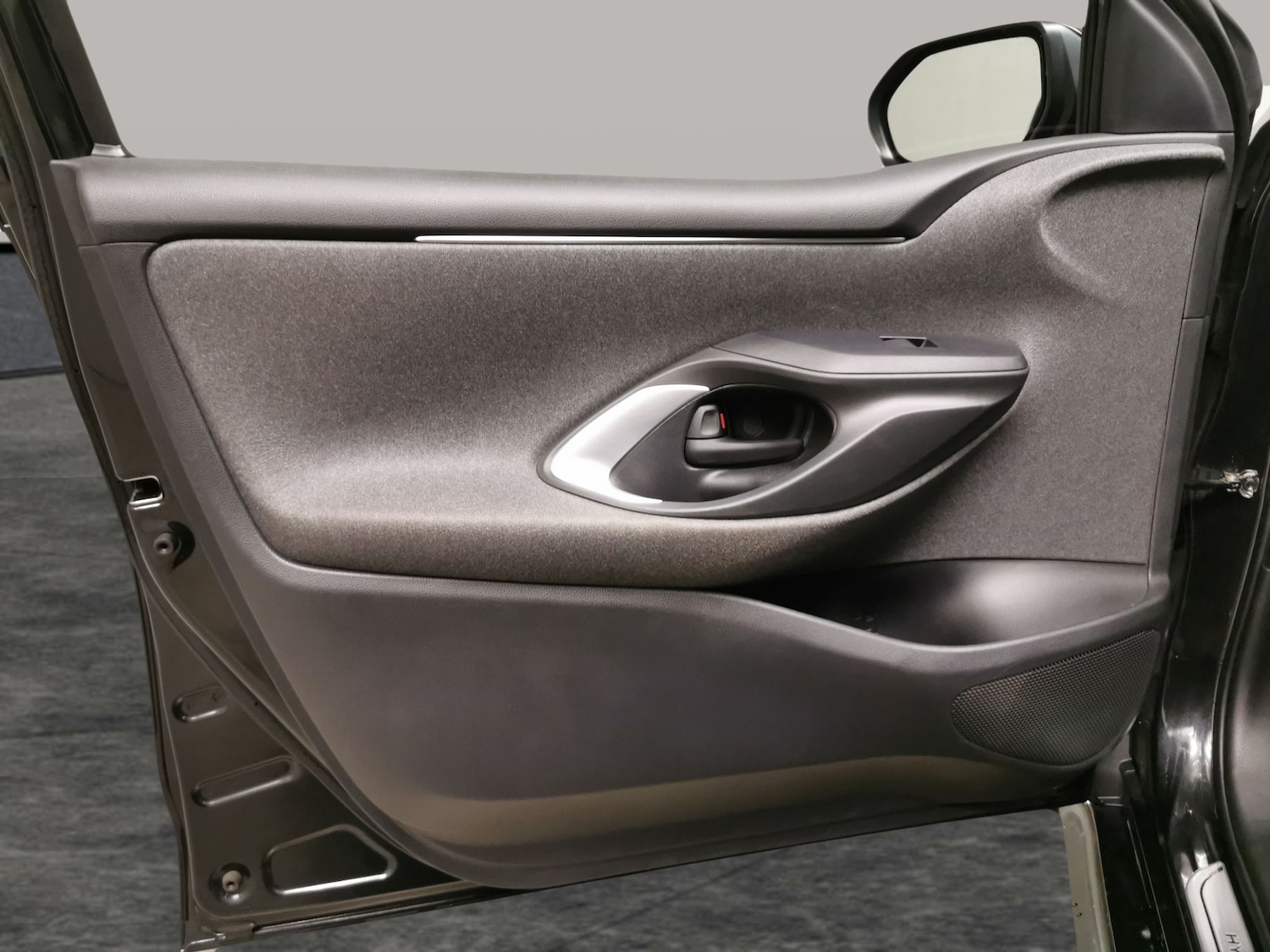 Used Toyota Yaris 2020 for sale - 76758149: Photo 23