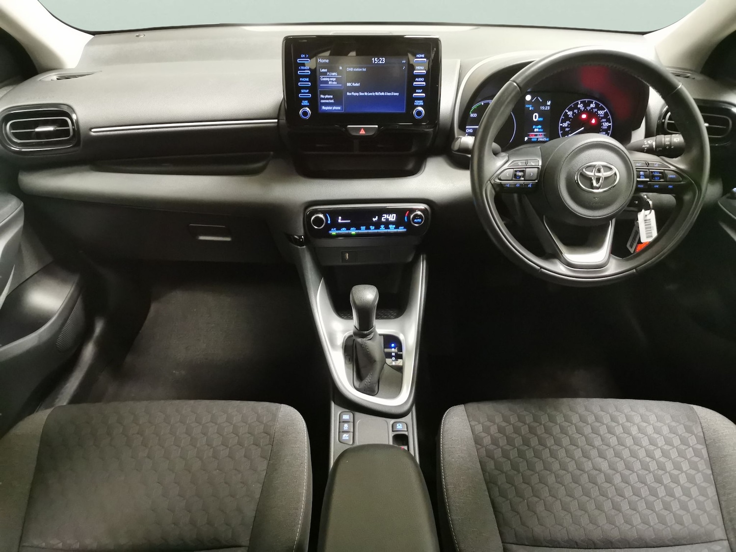 Used Toyota Yaris 2020 for sale - 76758149: Photo 7