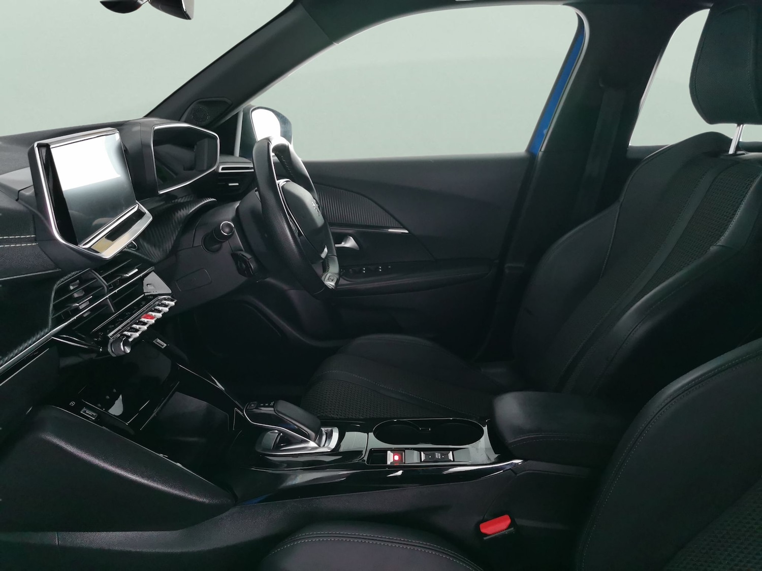 Used Peugeot 2008 2022 for sale - 77569925: Photo 4