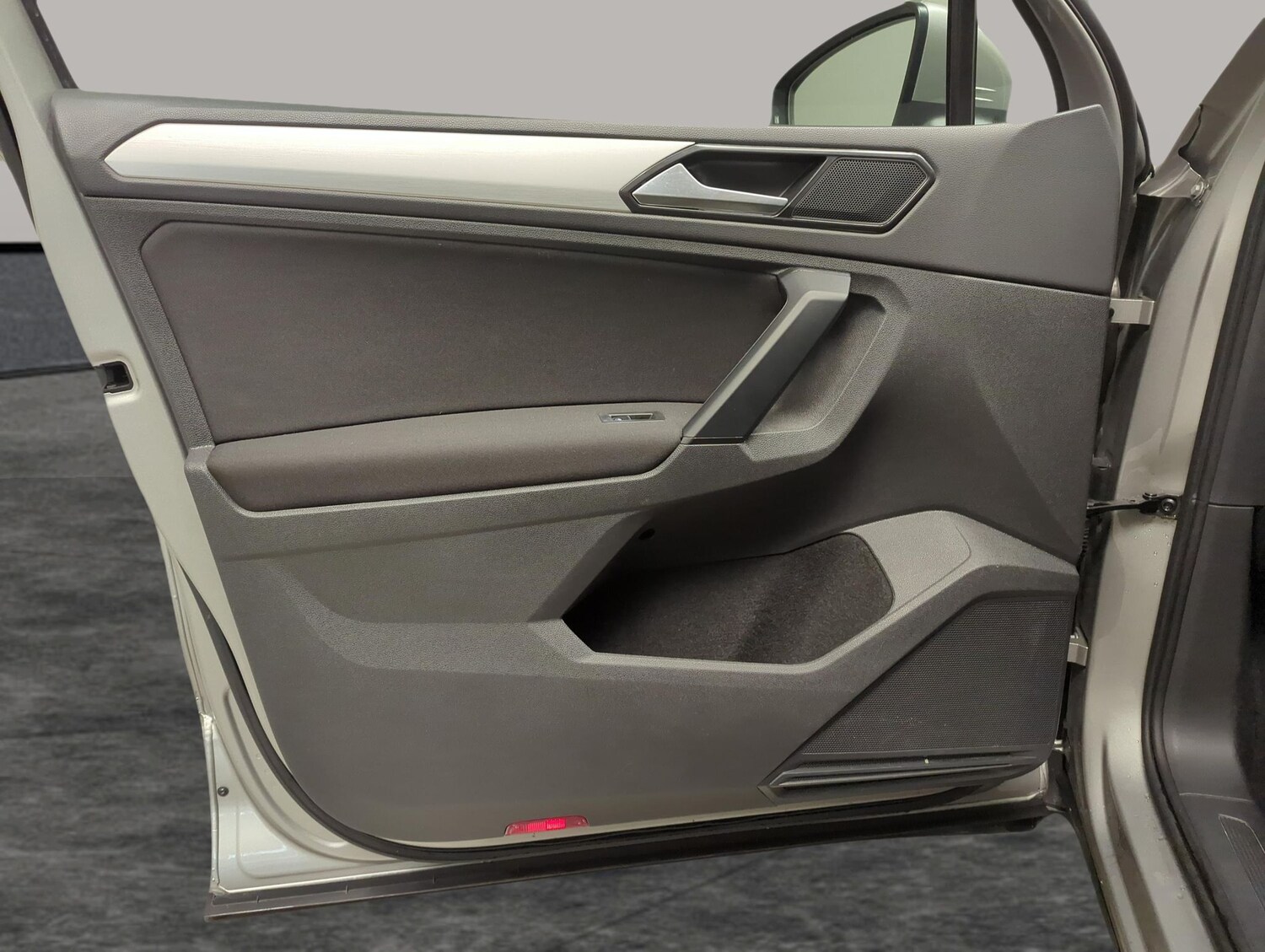 Used Volkswagen Tiguan 2018 for sale - 78199664: Photo 23