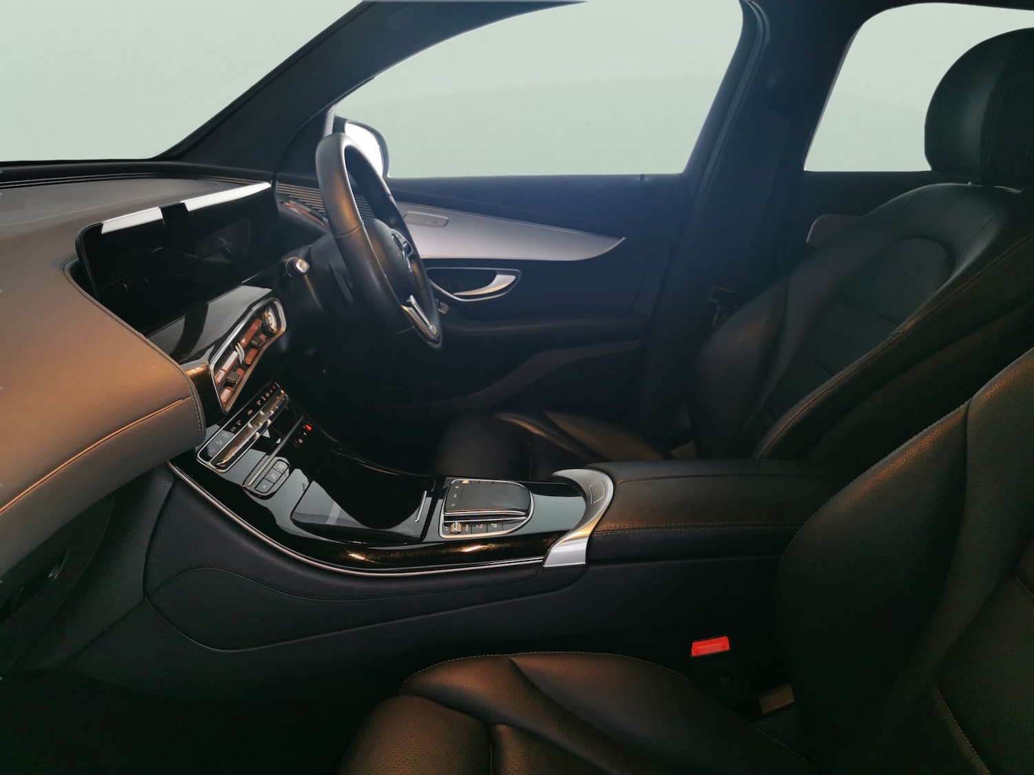 Used Mercedes-Benz EQC 2023 for sale - 77873053: Photo 4