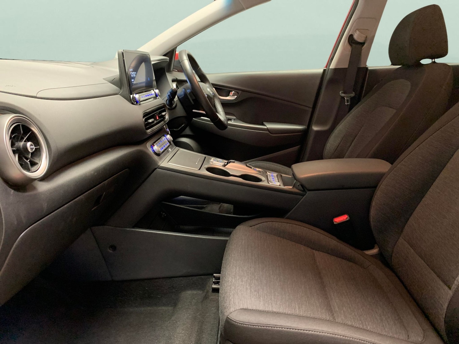 Used Hyundai KONA 2021 for sale - 76318968: Photo 6