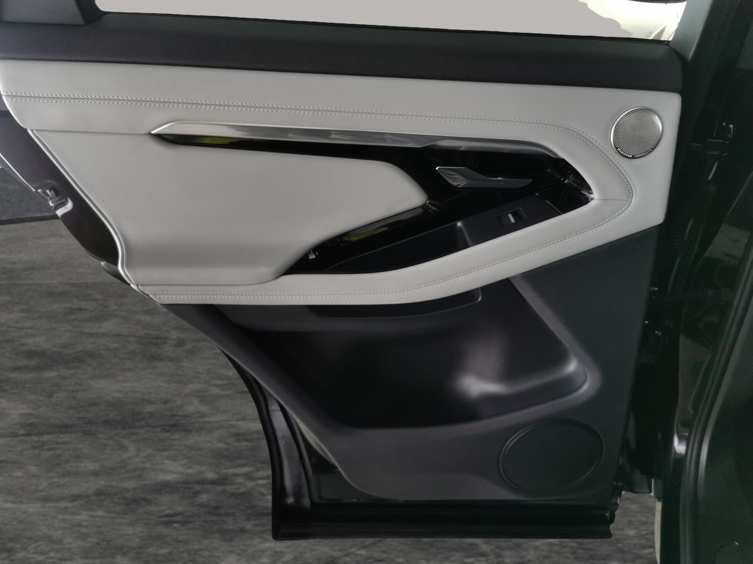 Used Land Rover Range Rover Evoque 2022 for sale - 77135097: Photo 35