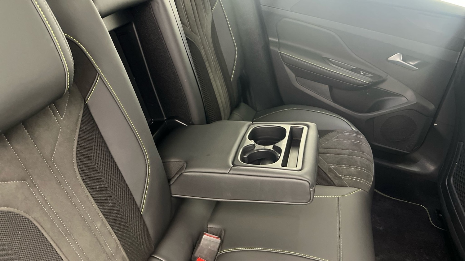 Used Peugeot 408 2024 for sale - 77259383: Photo 25