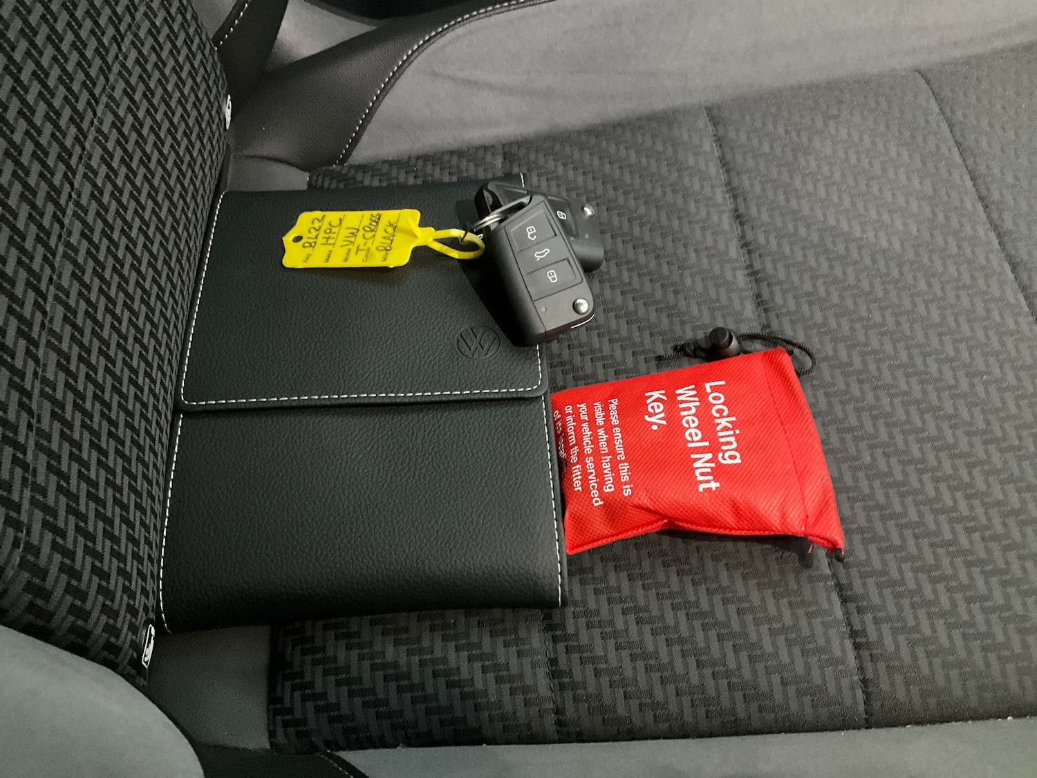 Used Volkswagen T-Cross 2022 for sale - 77010753: Photo 32