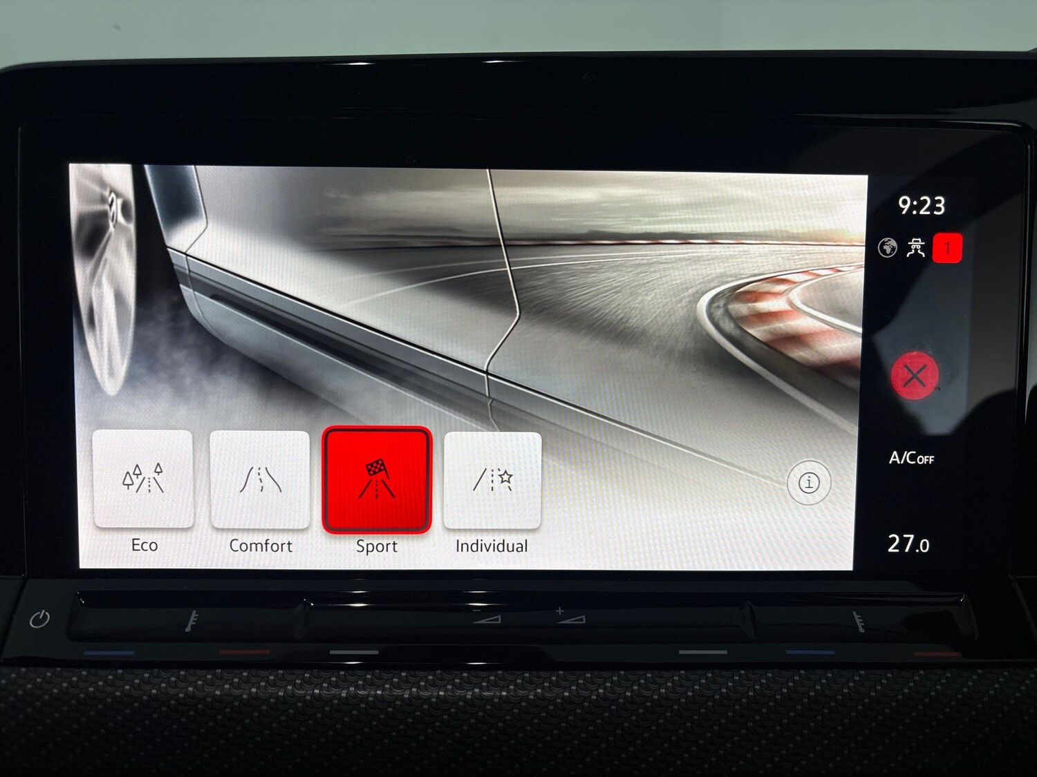 Used Volkswagen Golf 2023 for sale - 77565588: Photo 23