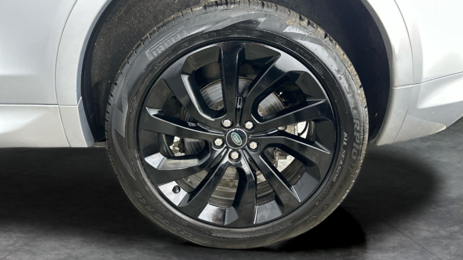 Used Land Rover Discovery Sport 2022 for sale - 77255950: Photo 10