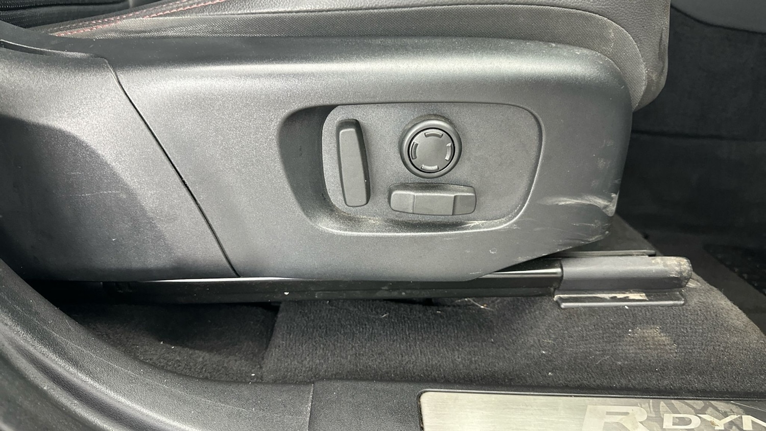 Used Land Rover Discovery Sport 2022 for sale - 77255950: Photo 33