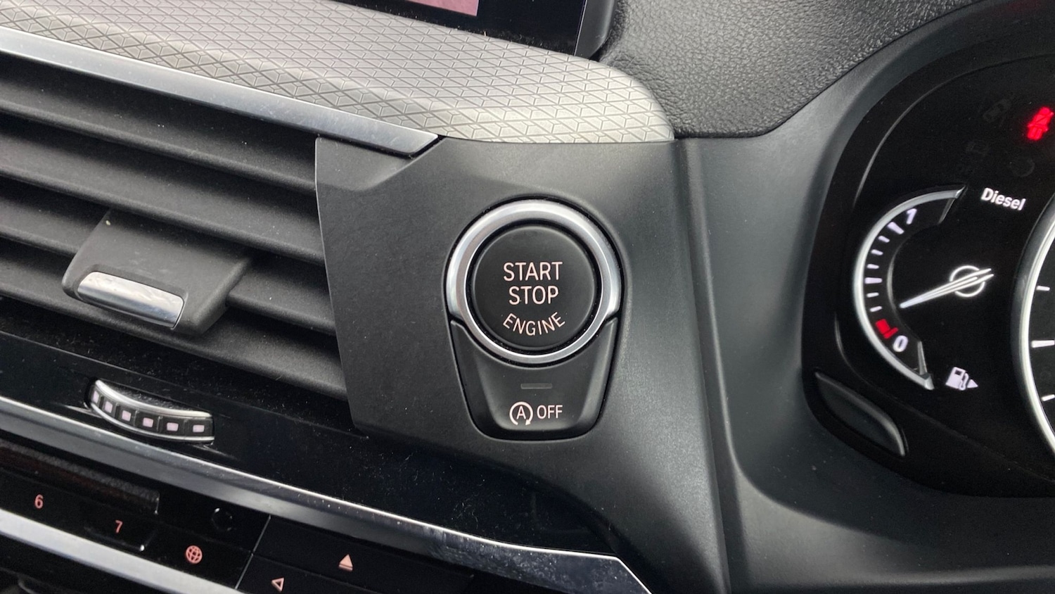 Used BMW X4 2019 for sale - 77448125: Photo 16