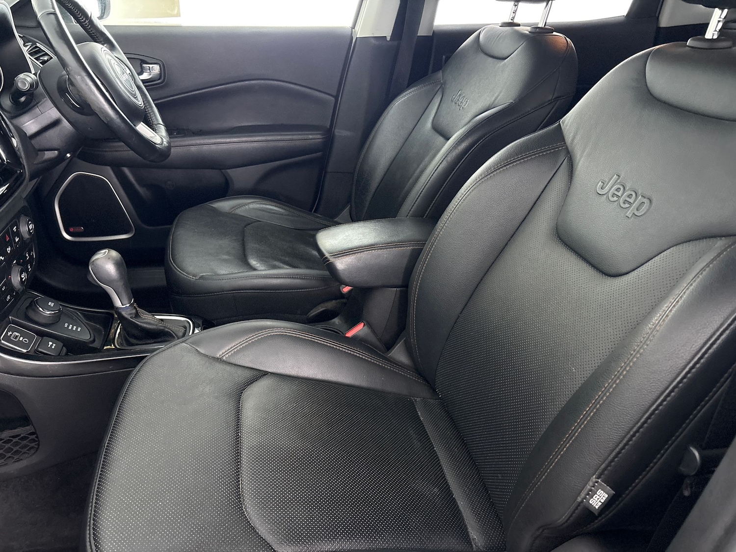 Used Jeep Compass 2018 for sale - 77760342: Photo 7