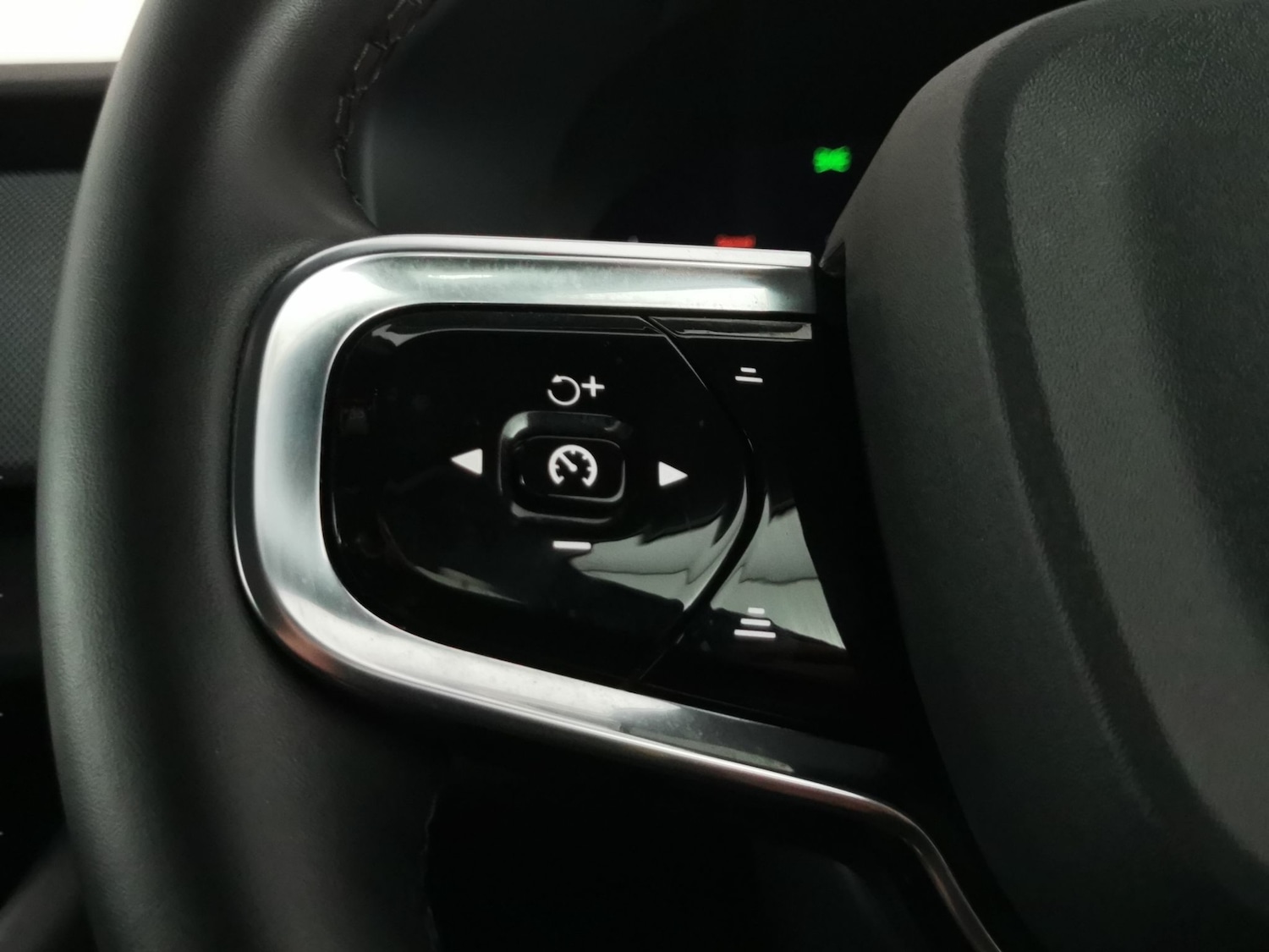 Used Polestar Polestar 2 2023 for sale - 77639890: Photo 19