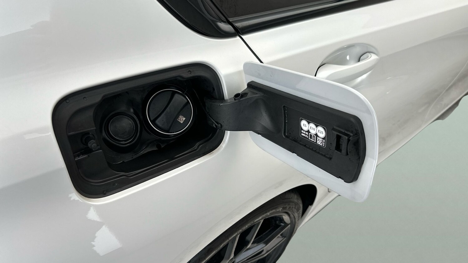 Used BMW 3 Series for sale - 77829773: Photo 12