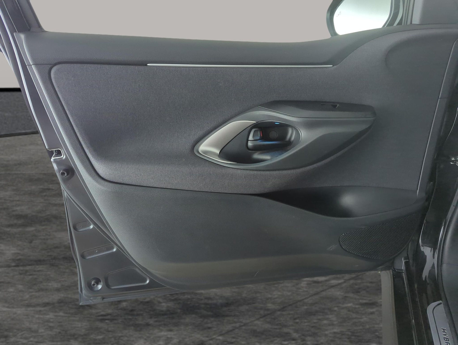 Used Toyota Yaris 2023 for sale - 77569963: Photo 29