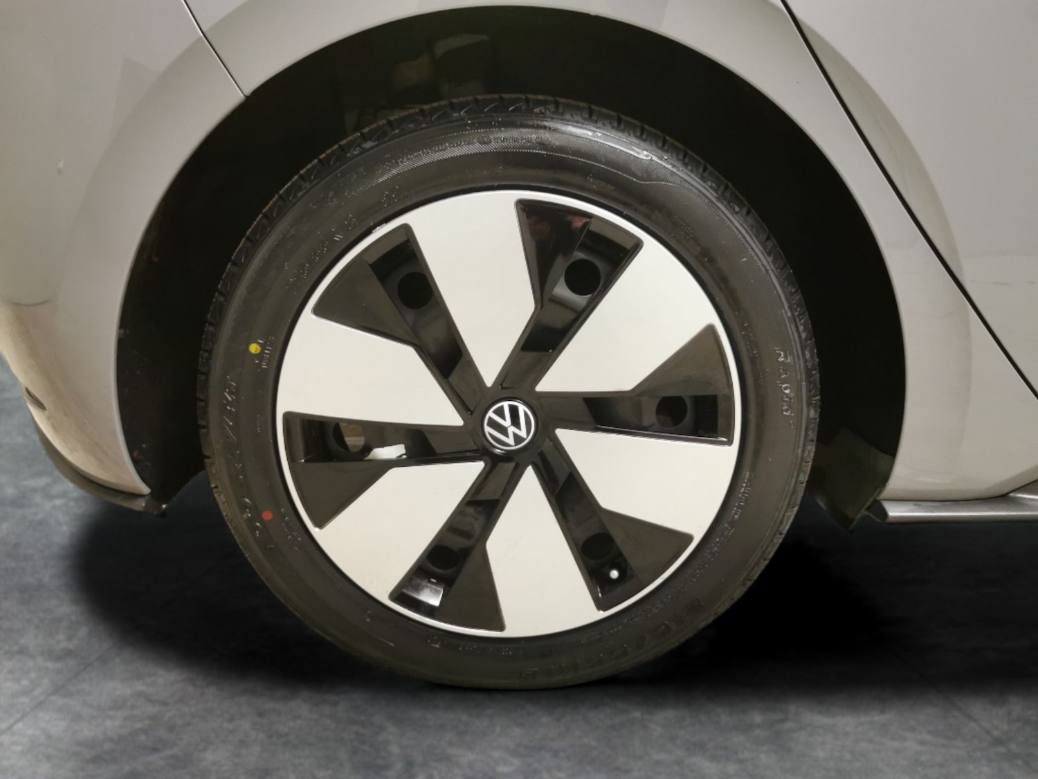 Used Volkswagen ID.3 2023 for sale - 78012420: Photo 24