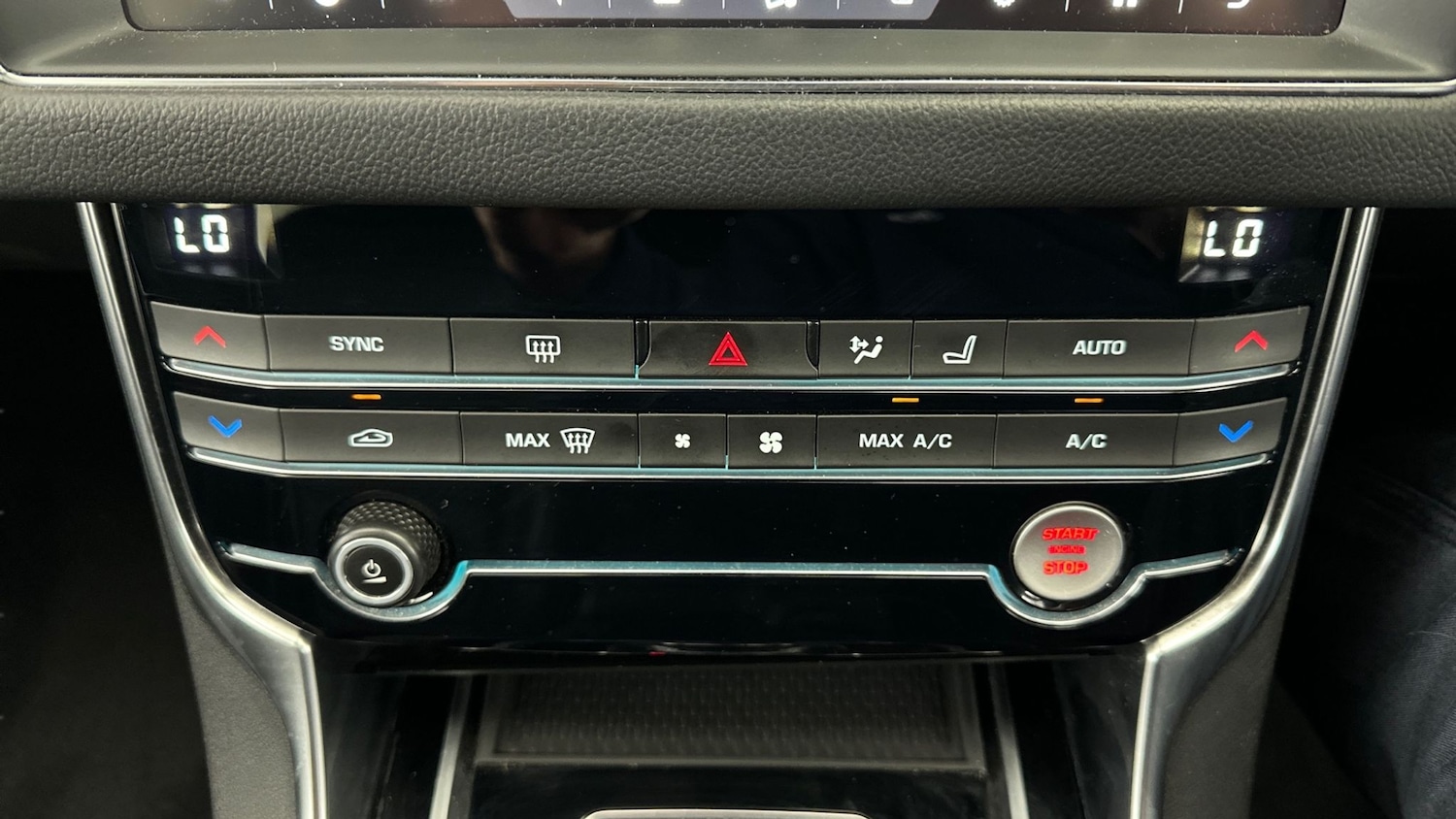 Used Jaguar XF 2020 for sale - 77274560: Photo 25