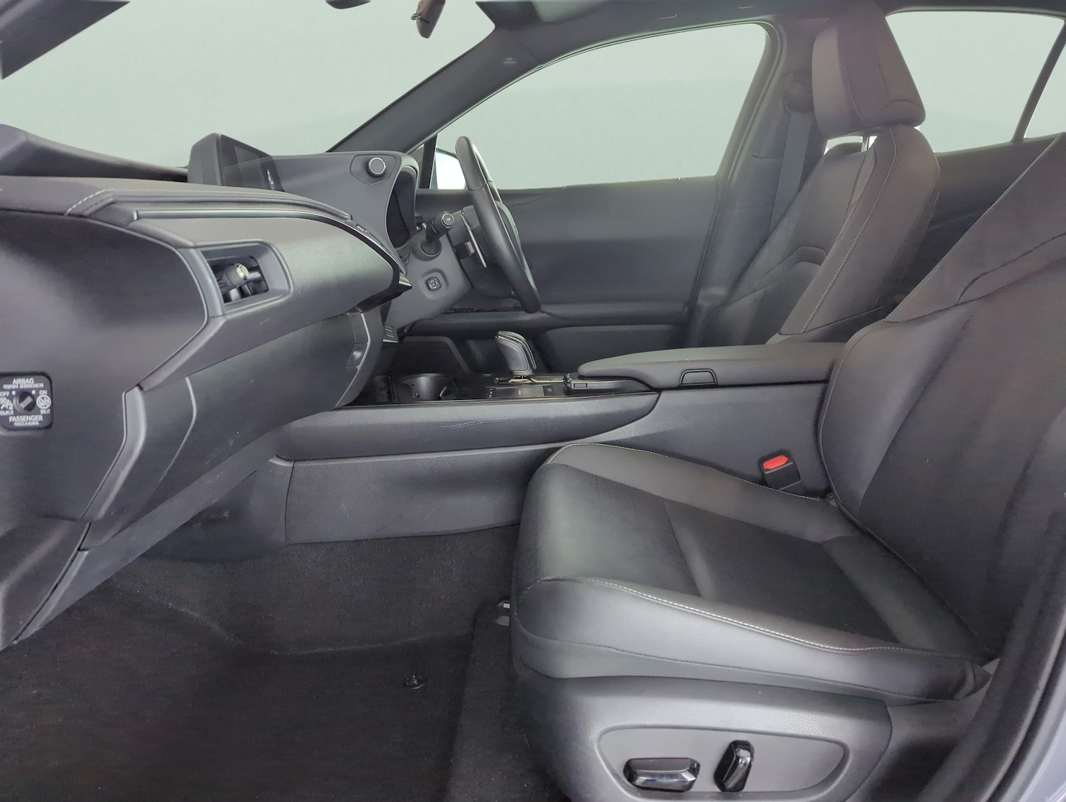 Used Lexus UX 2023 for sale - 78118449: Photo 4
