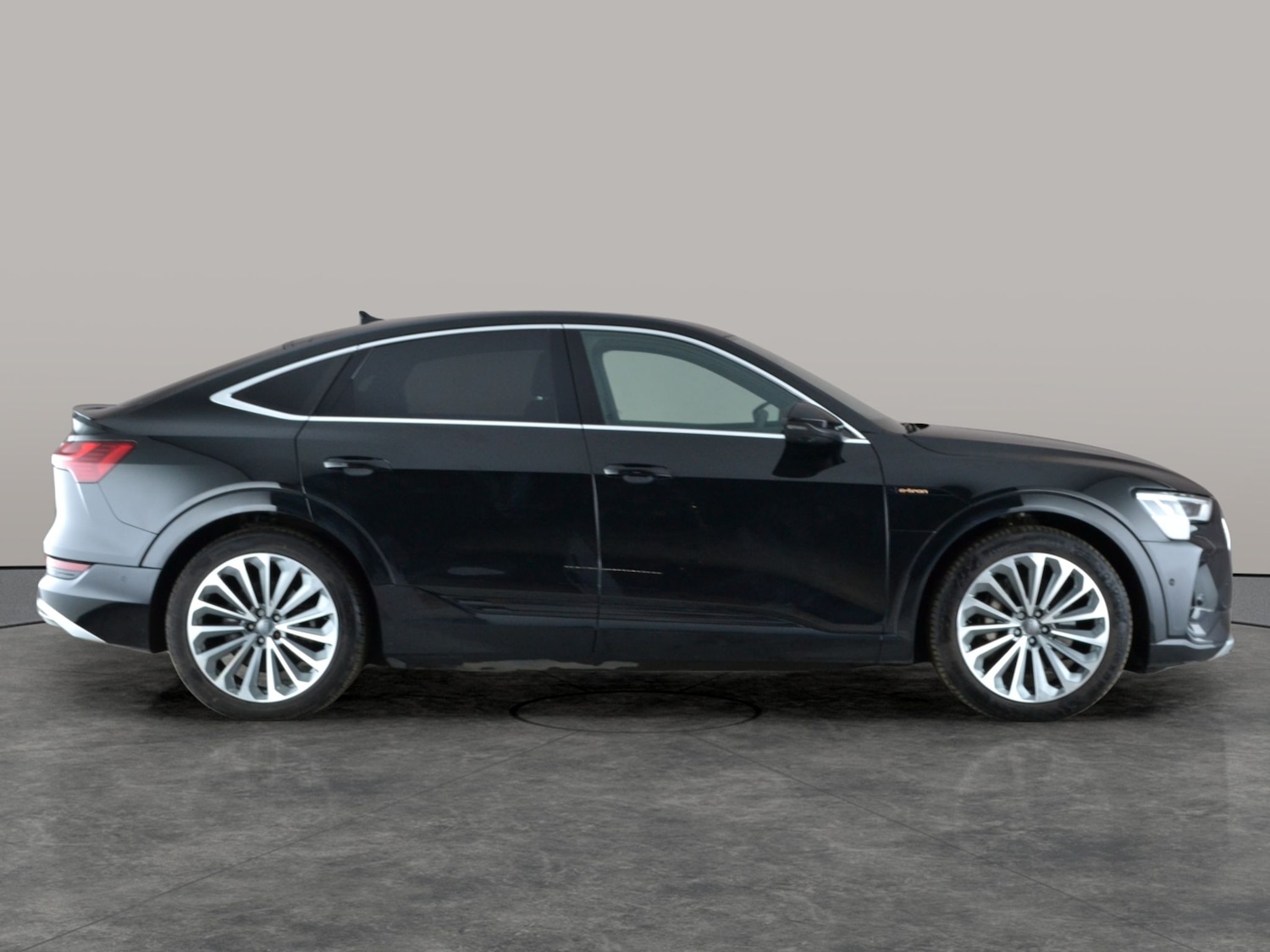 Used Audi e-tron 2020 for sale - 77241294: Photo 9