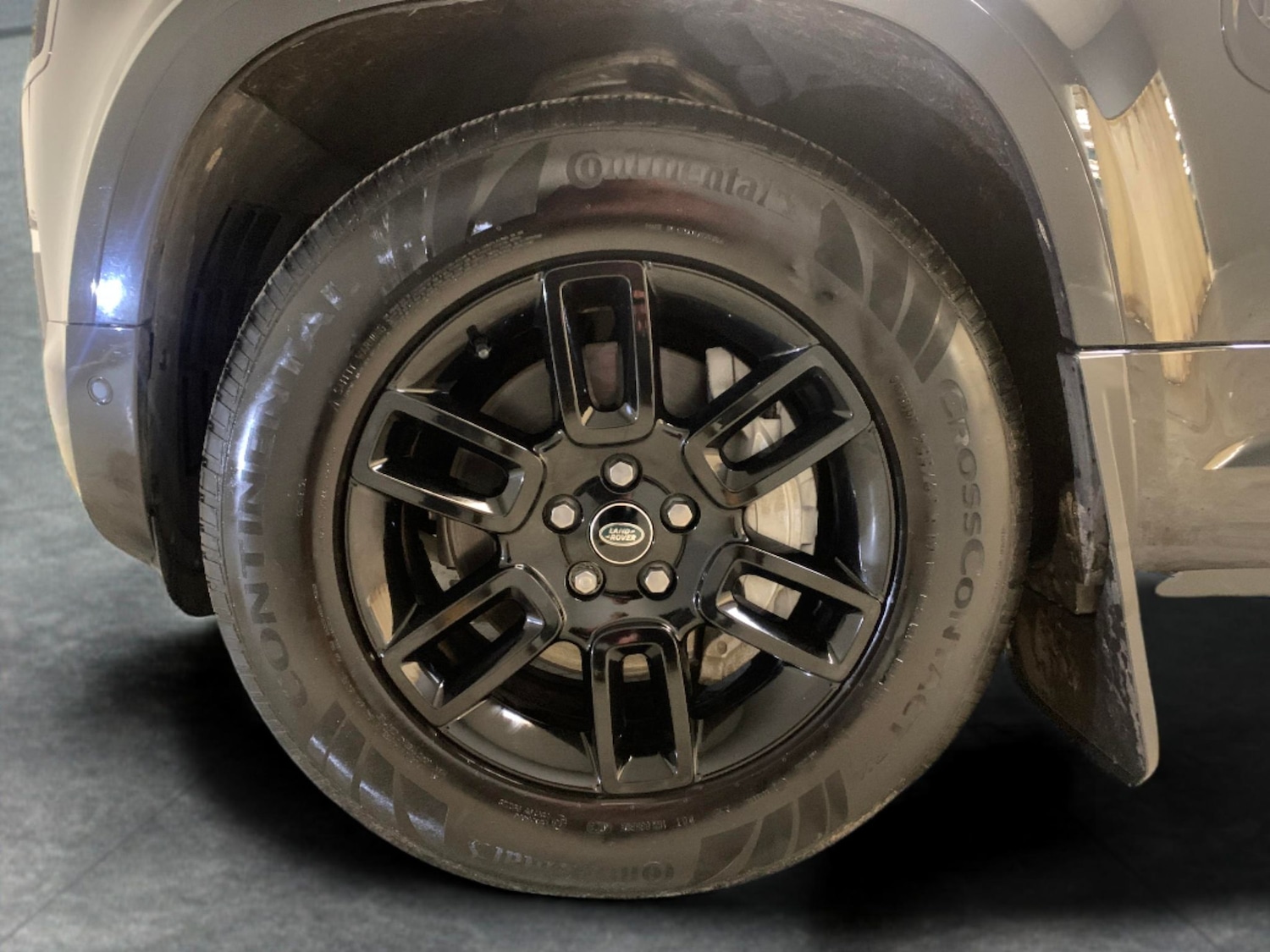 Used Land Rover Defender 2022 for sale - 77917001: Photo 29