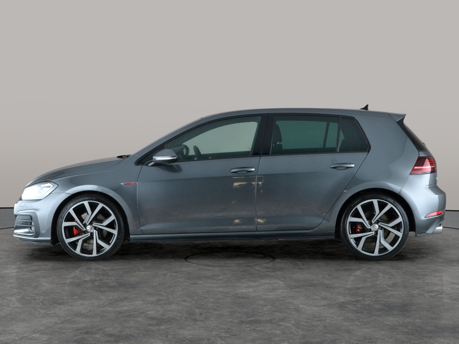 Used Volkswagen Golf 2018 for sale - 77316210: Photo 12